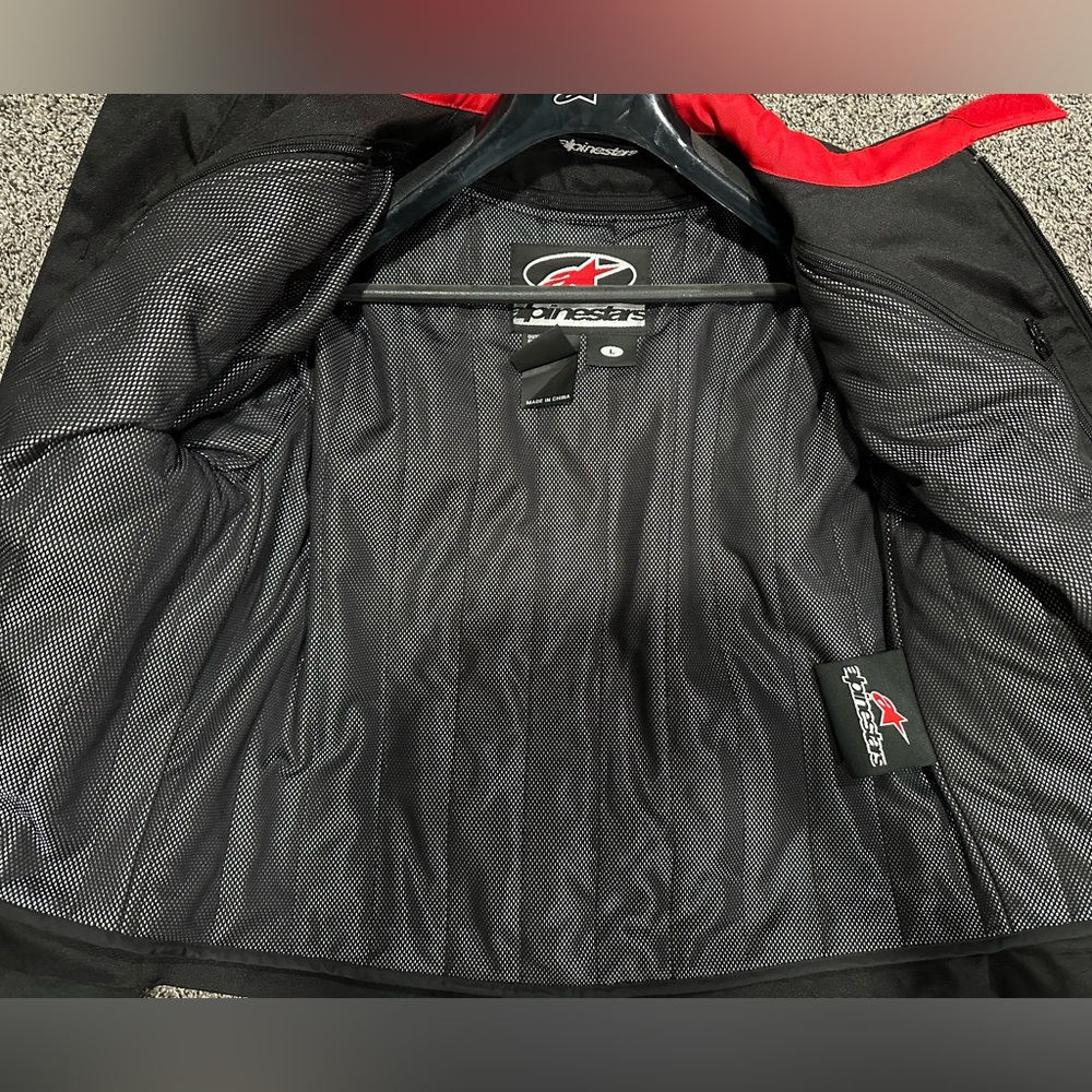 Alpine star motorcycle jacket - Picture 2 of 2